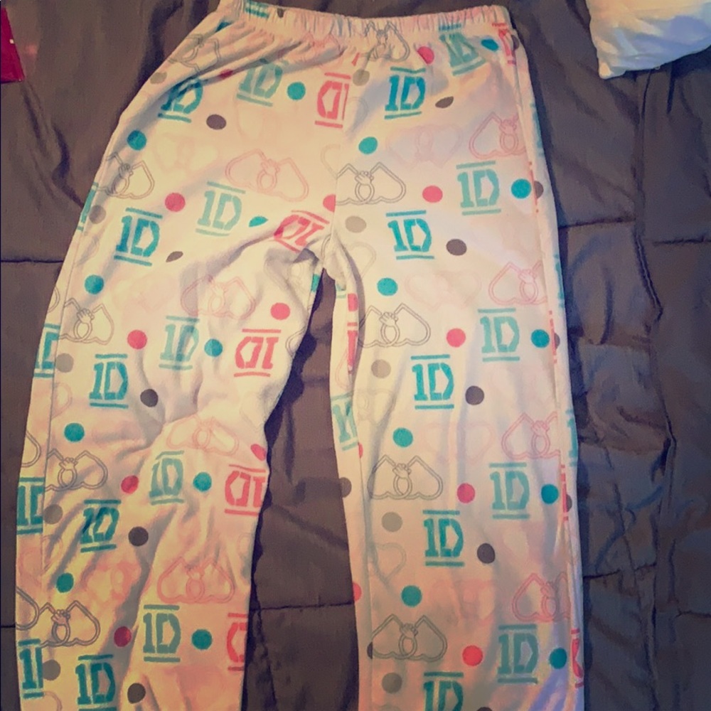 1 Direction pants